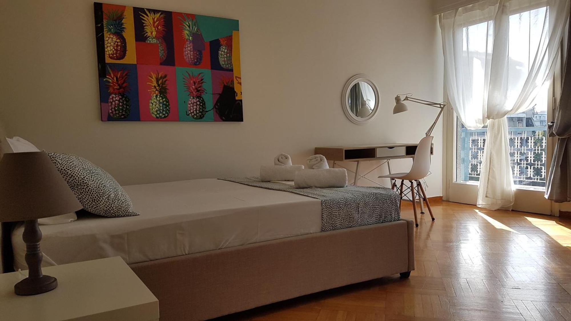 Orange - Center, 3 Bd, 1.5 Bath Apartament